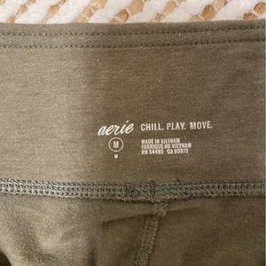 Light olive green Aerie leggings